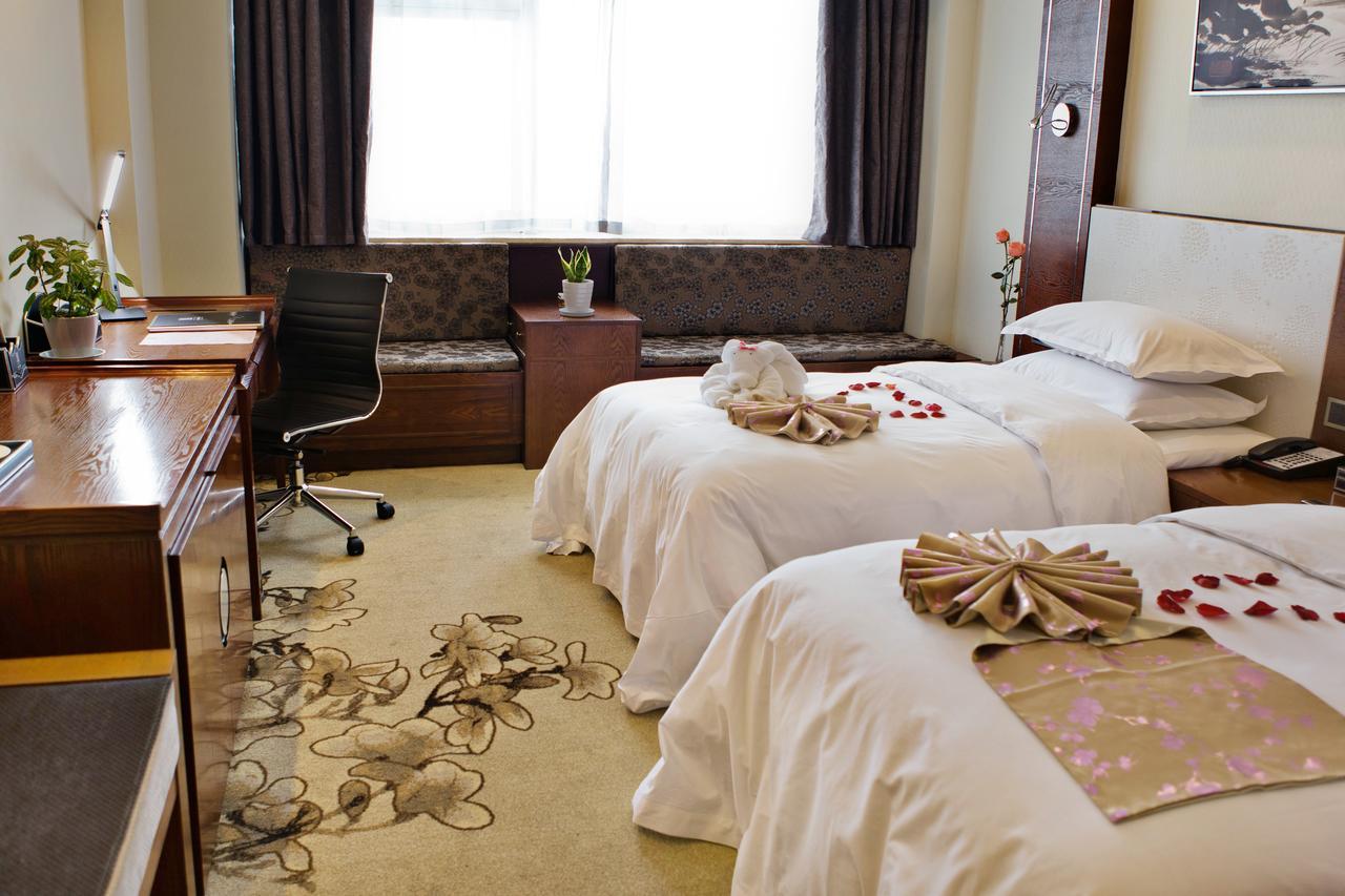 Joymoon Hotel Huangshan Bagian luar foto