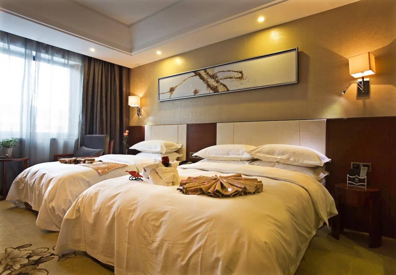 Joymoon Hotel Huangshan Bagian luar foto