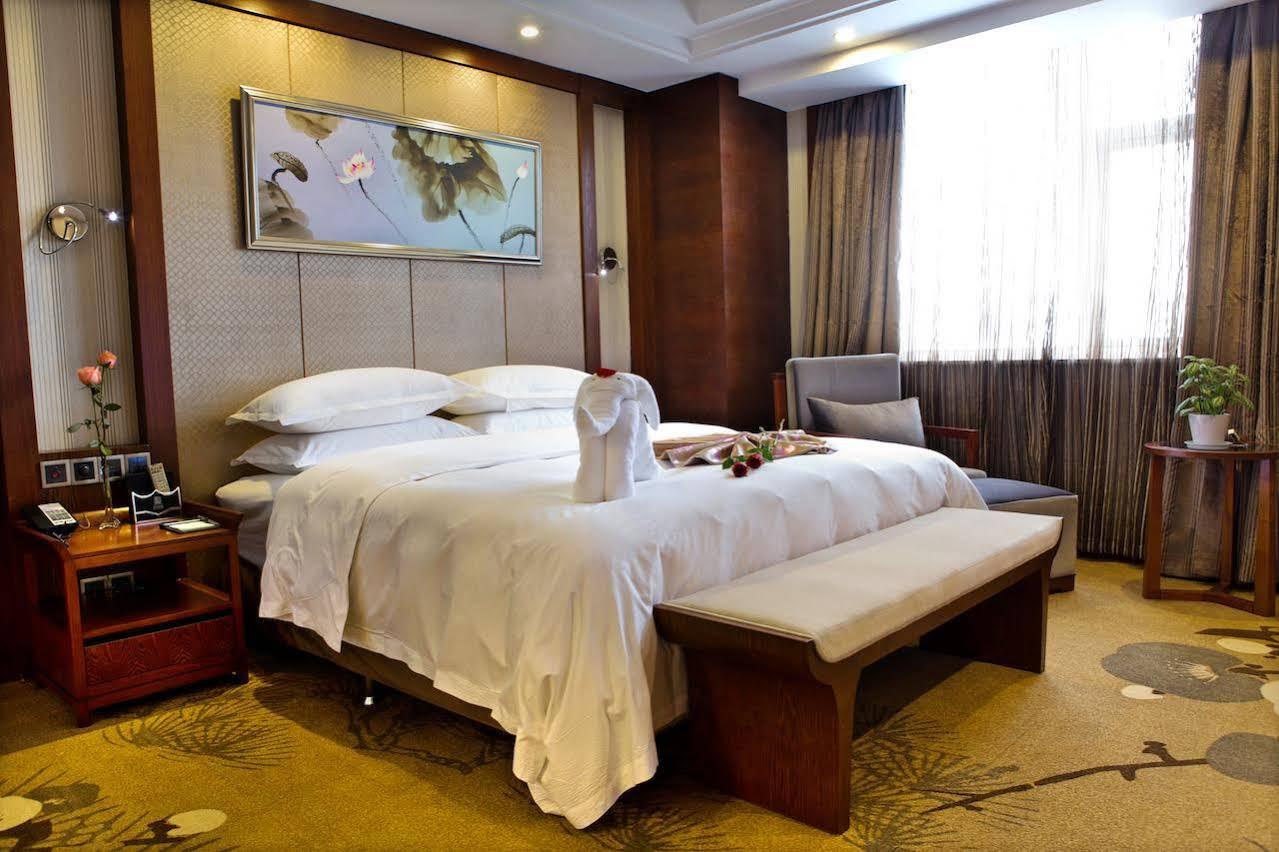 Joymoon Hotel Huangshan Bagian luar foto