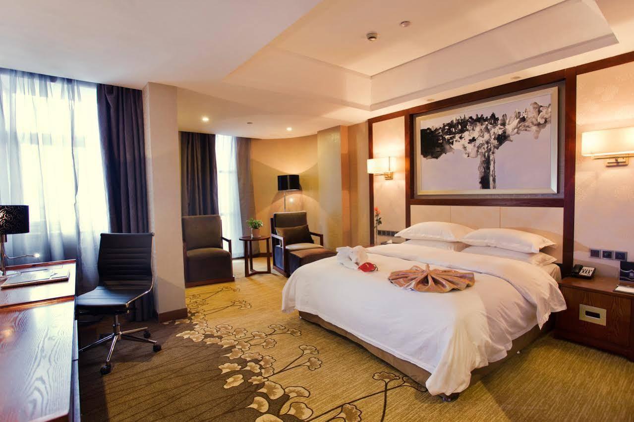 Joymoon Hotel Huangshan Bagian luar foto